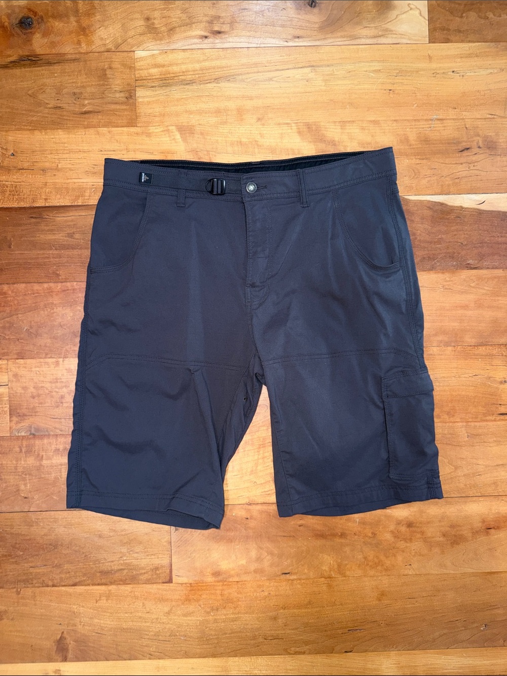 Prana Stretch Zion Shorts – Charcoal – 36" x 12"